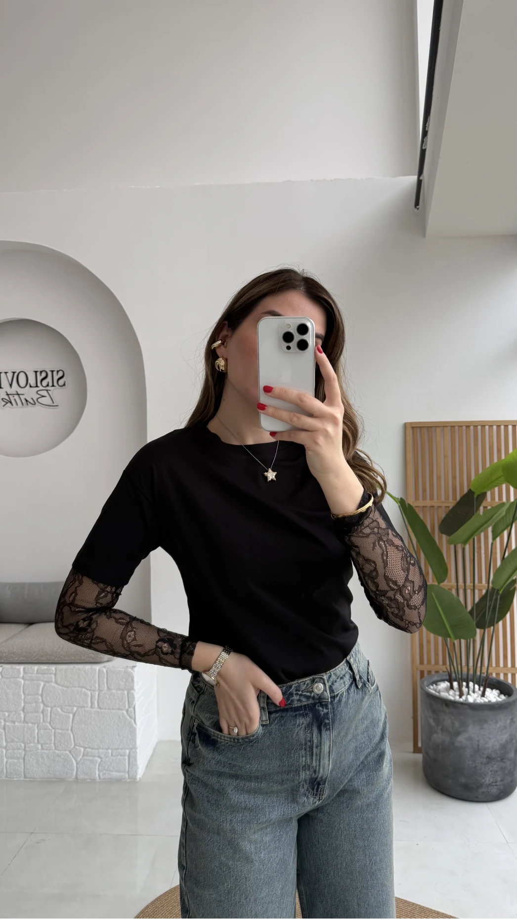 Kolu Danteli T-shirt - Siyah