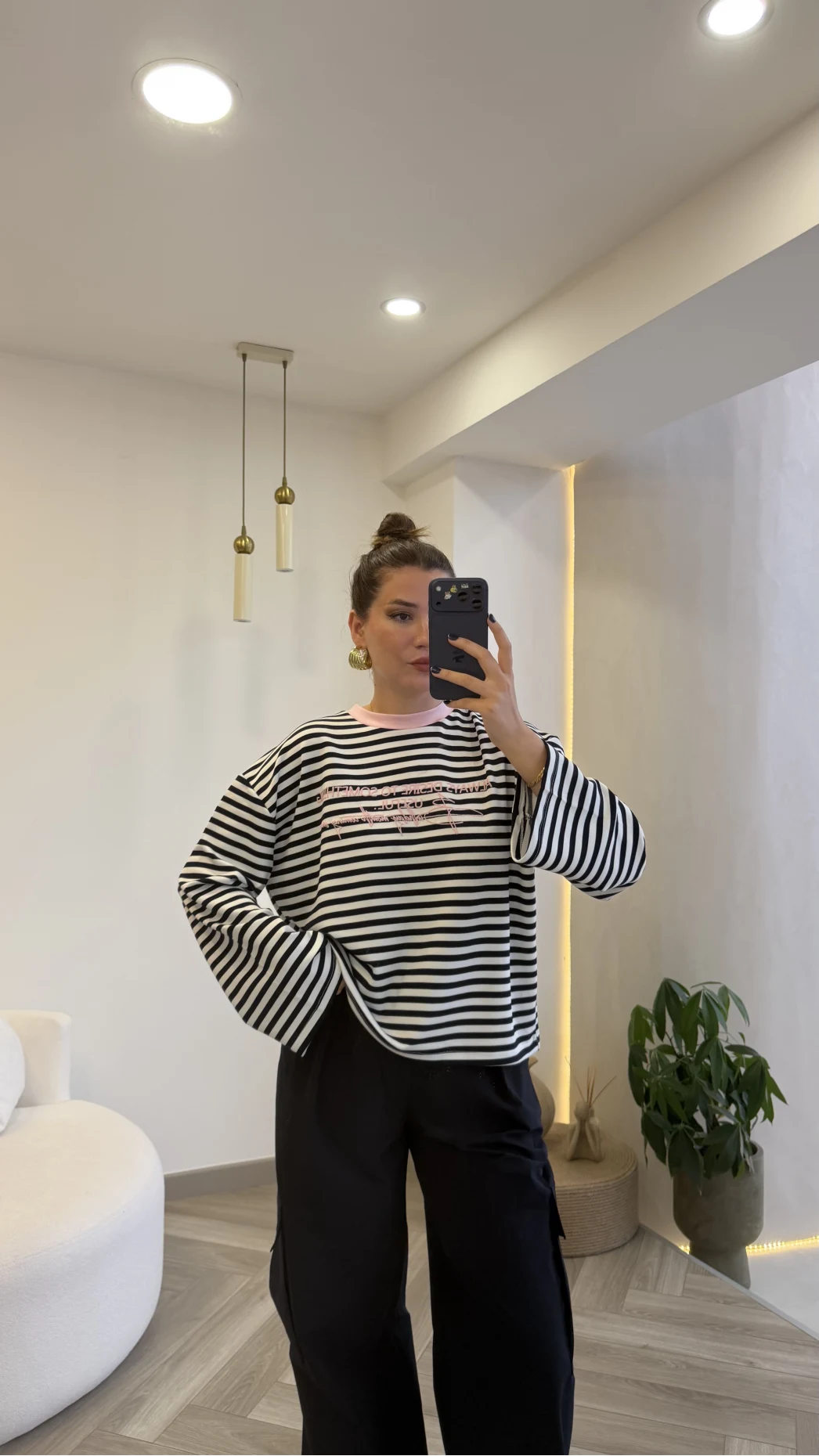Lacivert Çizgili Pembe Baskılı Sweatshirt - Kod: 1126