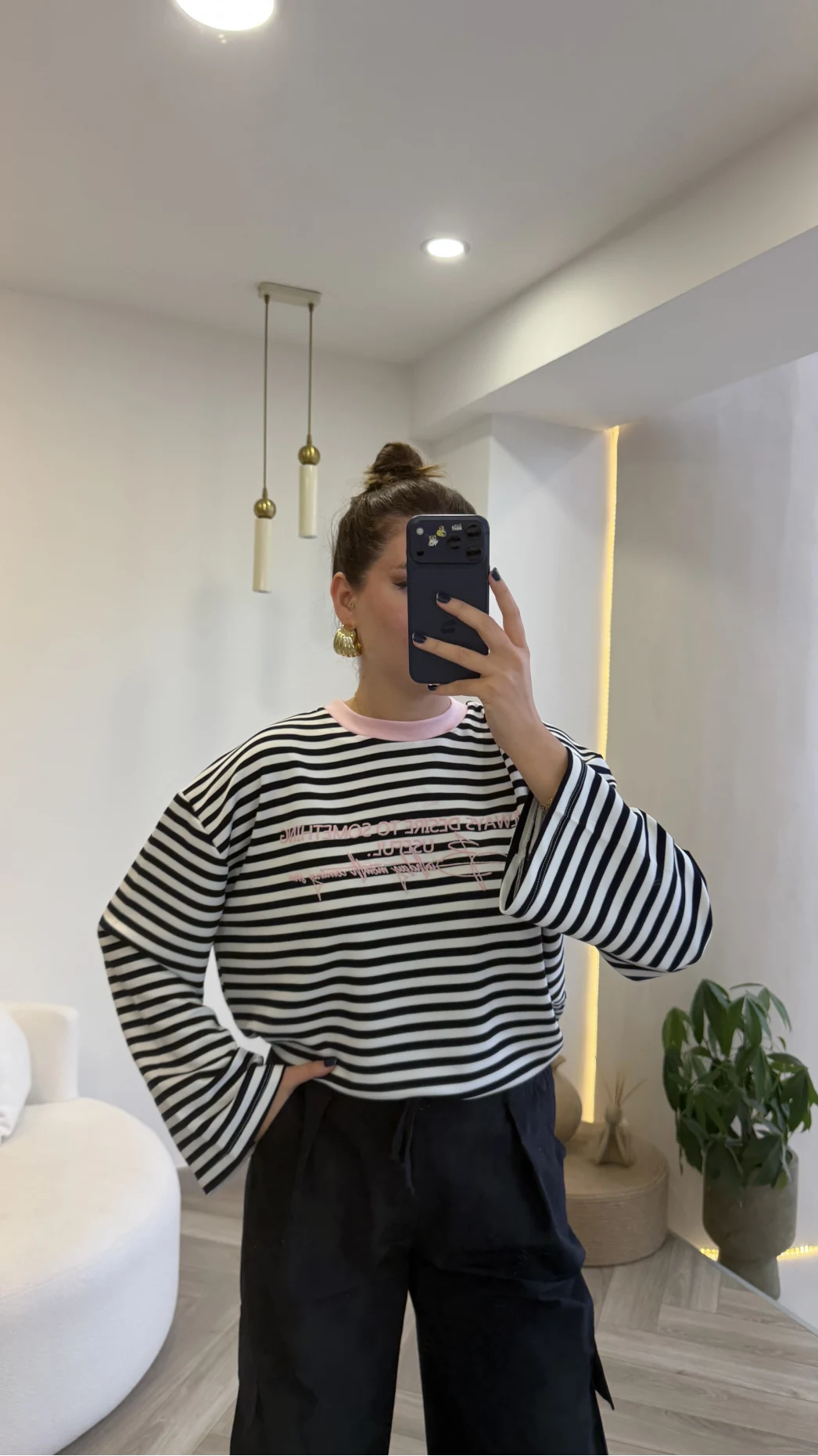Lacivert Çizgili Pembe Baskılı Sweatshirt - Kod: 1126