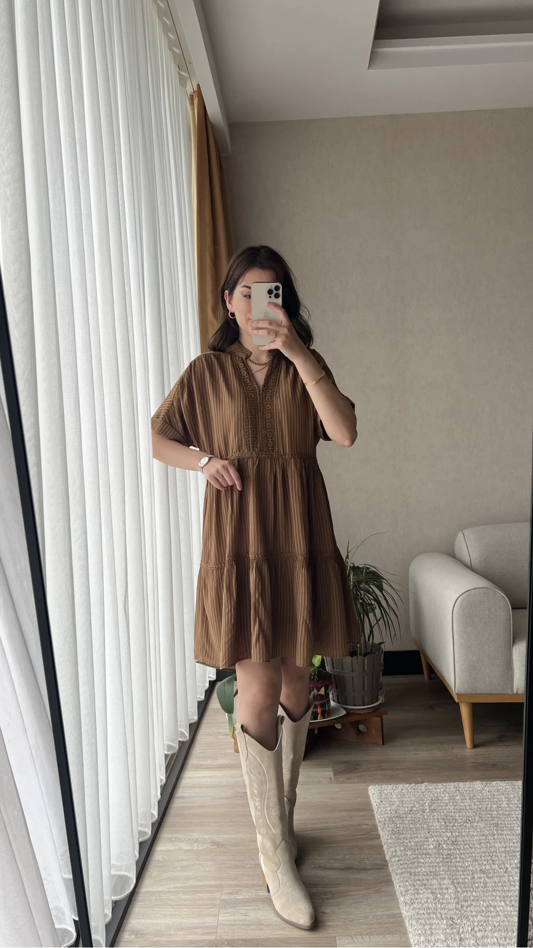 Larisa Kahve Tonları Dantelli Elbise