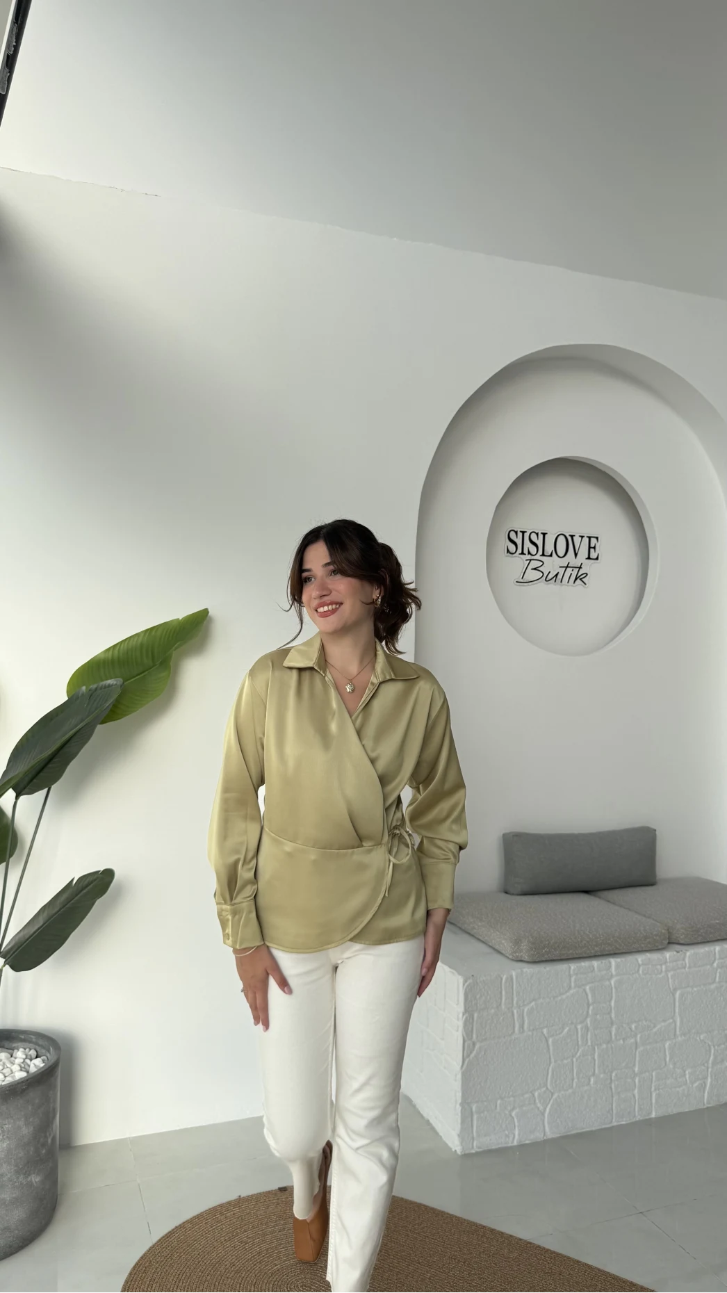 Lucy Saten Gömlek - Yağ Yeşili - Kod: 2133