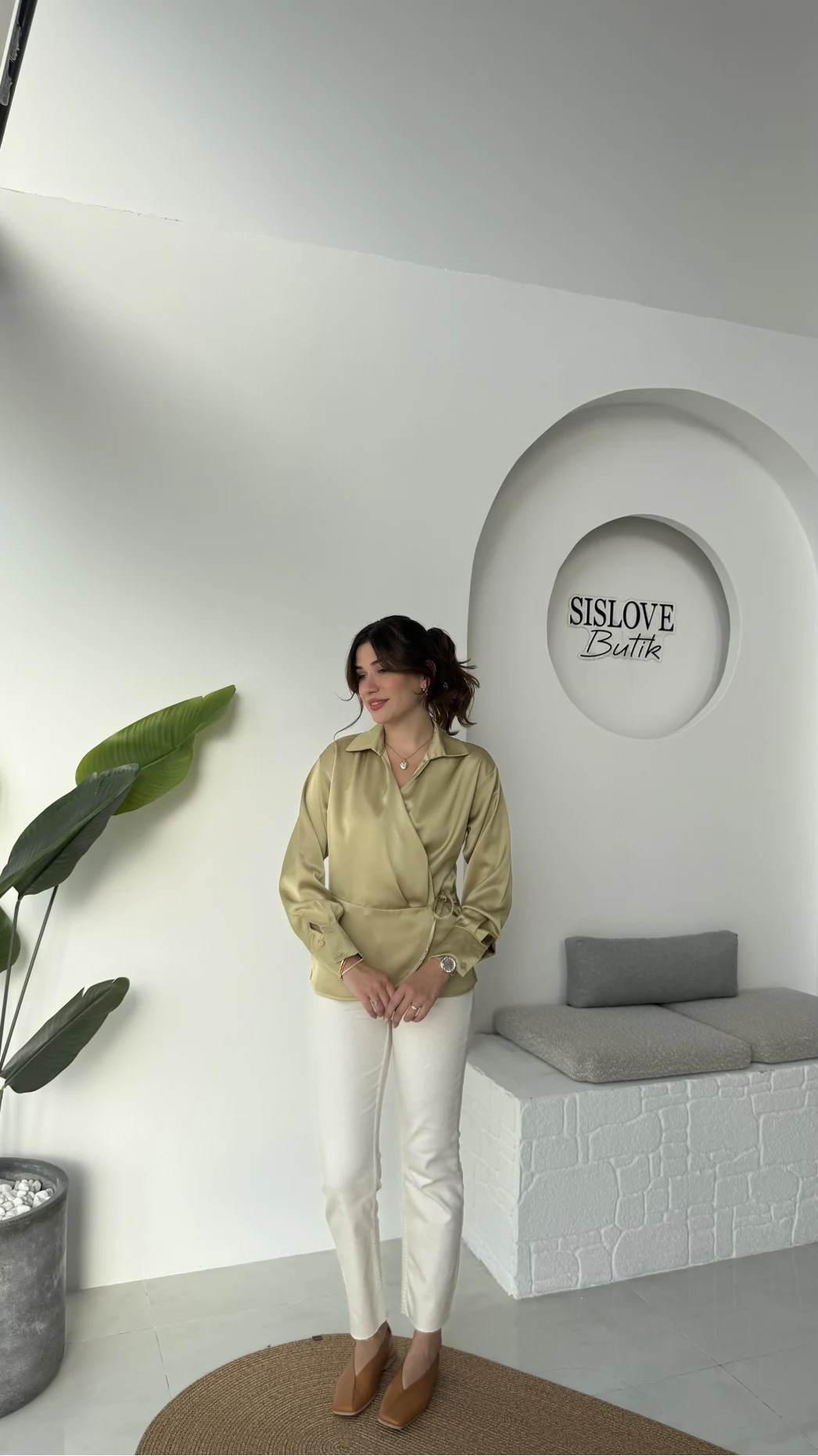 Lucy Saten Gömlek - Yağ Yeşili - Kod: 2133