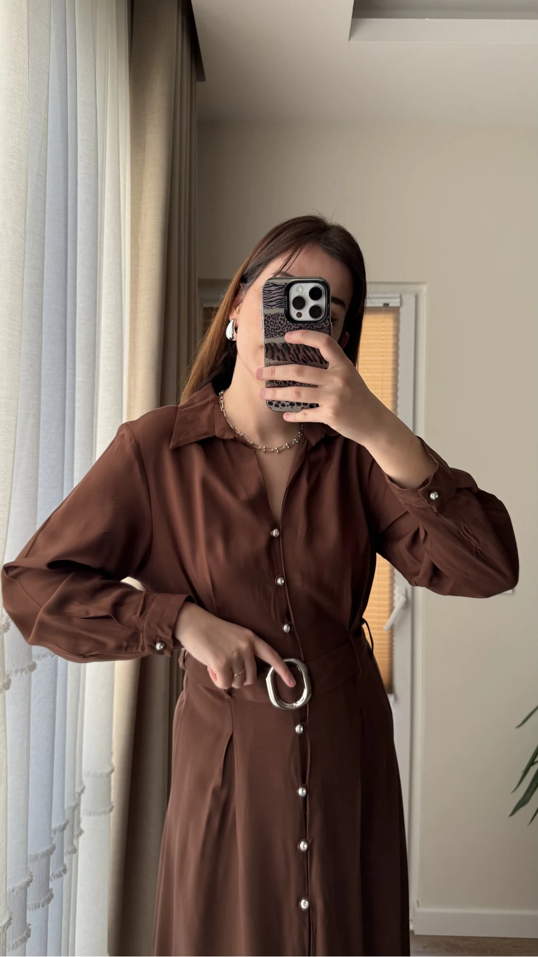 Matilda Kahverengi Kuşaklı Taşlı Elbise
