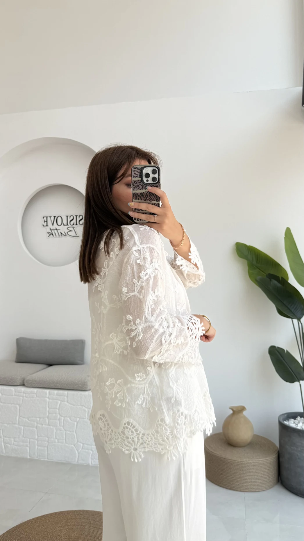 Maylo Beyaz Dantel Detay Gömlek