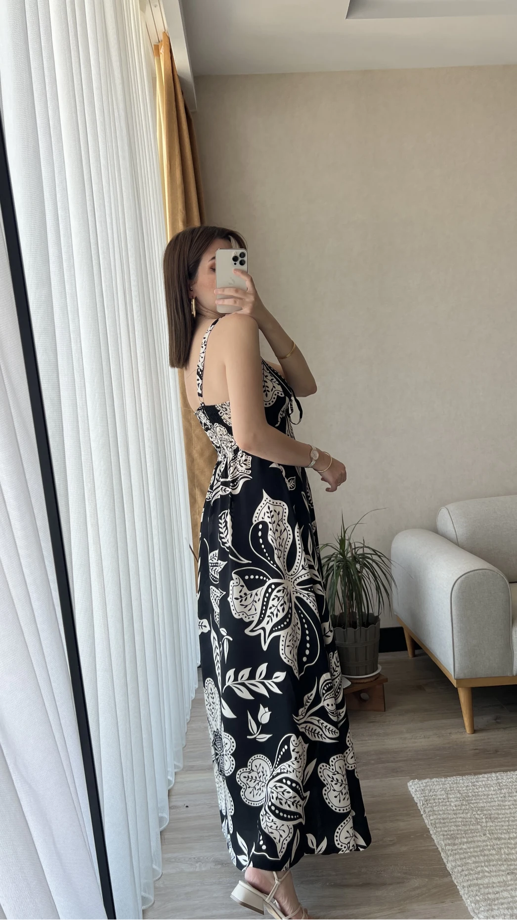 Merik Siyah Elbise Göğüs Pedli