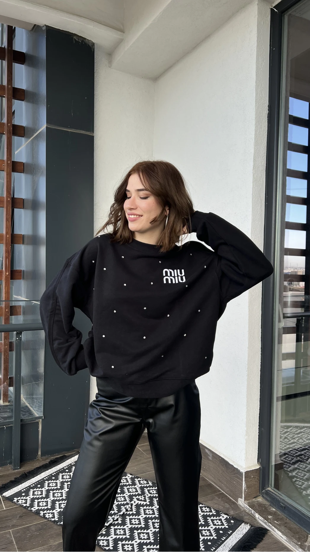 Mi u Siyah Sweat