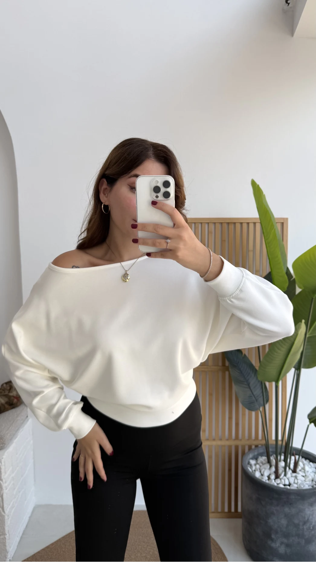 Moira Kayık Yaka Yarasa Kol Bluz - Beyaz