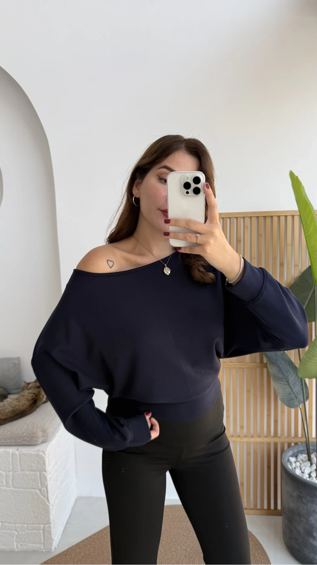 Moira Kayık Yaka Yarasa Kol Bluz - Lacivert