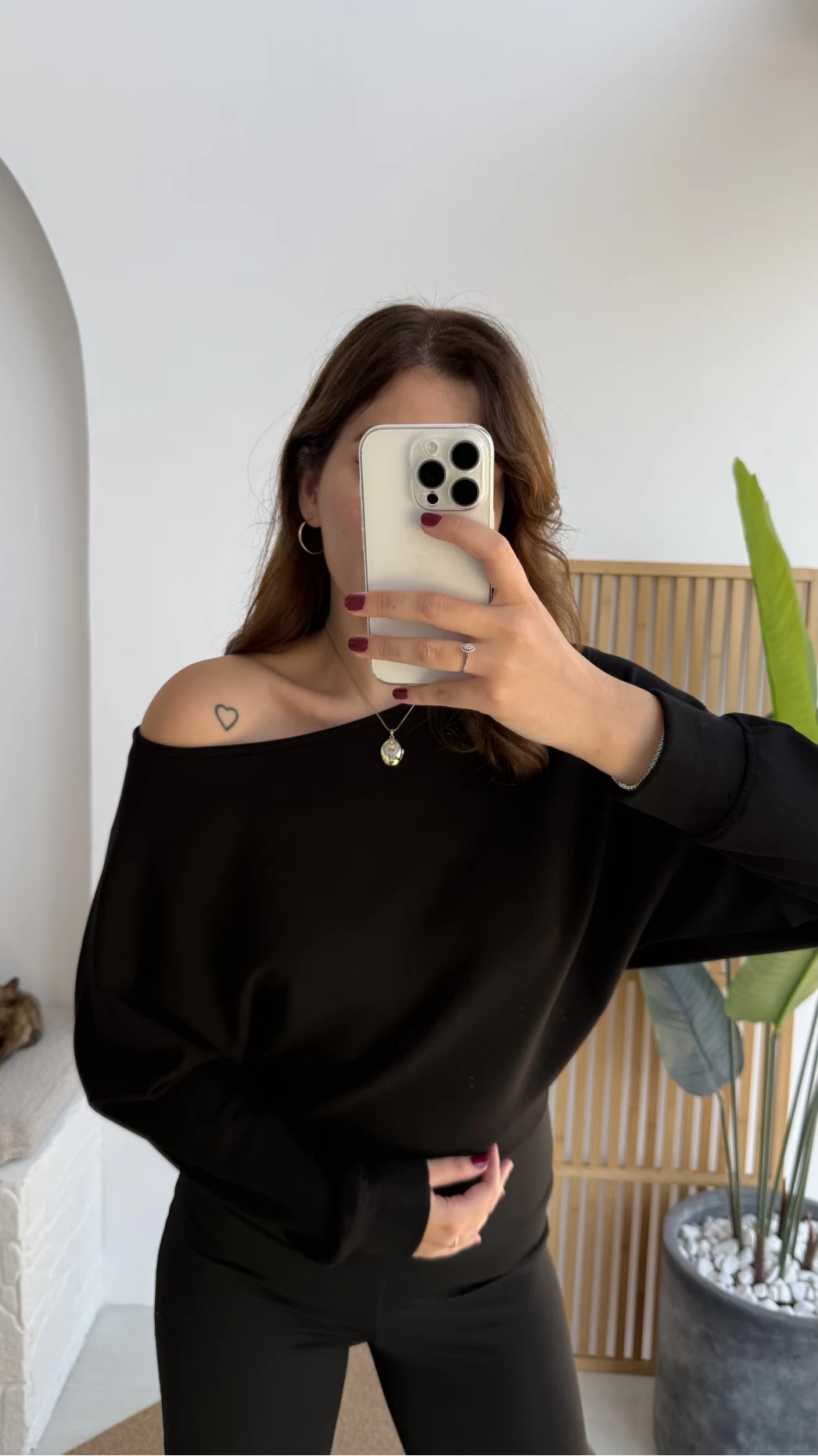 Moira Kayık Yaka Yarasa Kol Bluz - Siyah