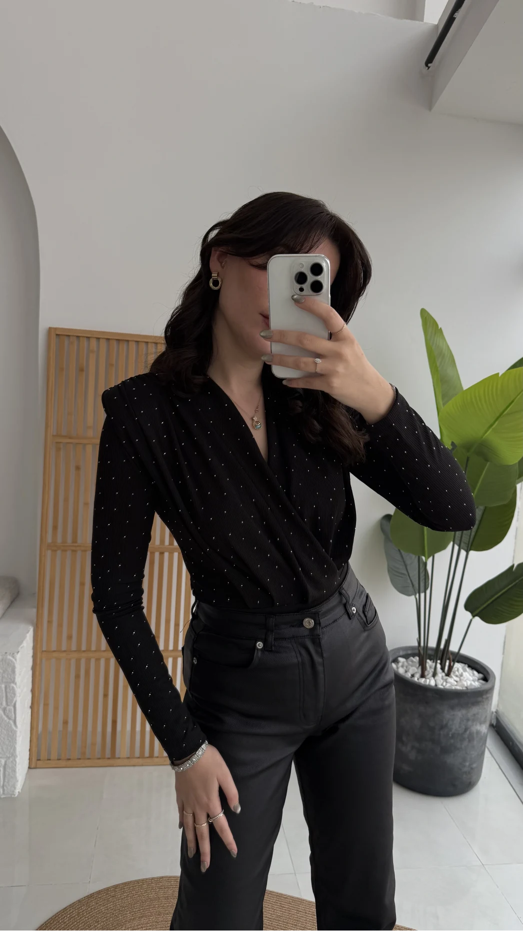 Monica Vatkalı Taşlı Bodysuit Siyah