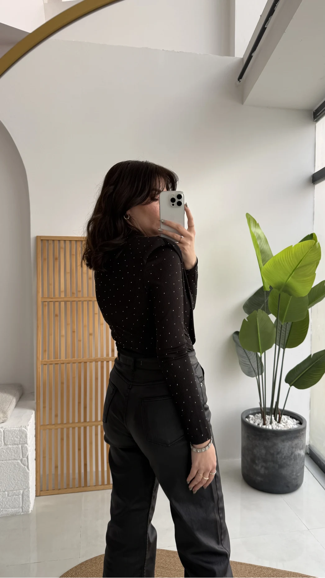 Monica Vatkalı Taşlı Bodysuit Siyah