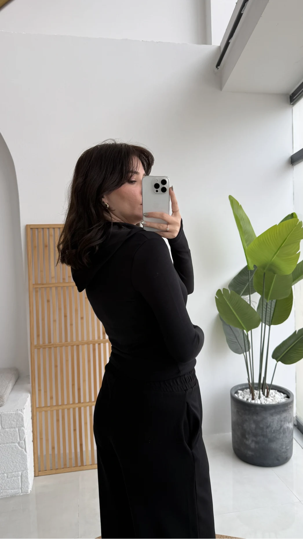 Moses Parmak Geçmeli Kapüşonlu Hırka - Siyah