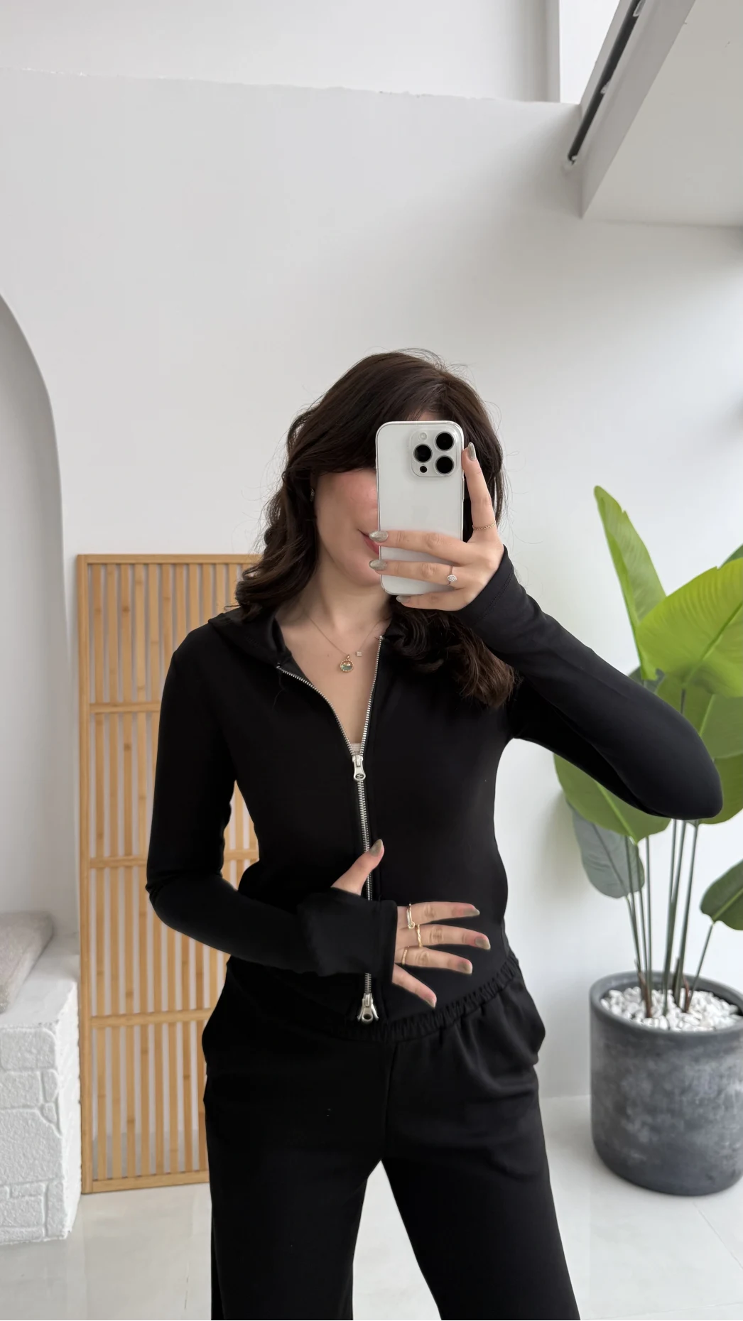 Moses Parmak Geçmeli Kapüşonlu Hırka - Siyah