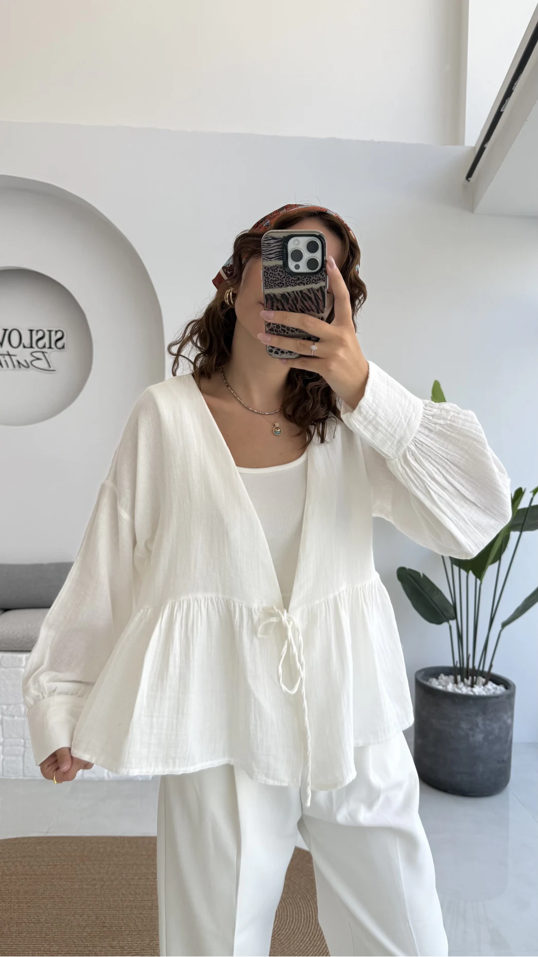 1032 - Nima Bağlama Detay Bluz - Kırık Beyaz