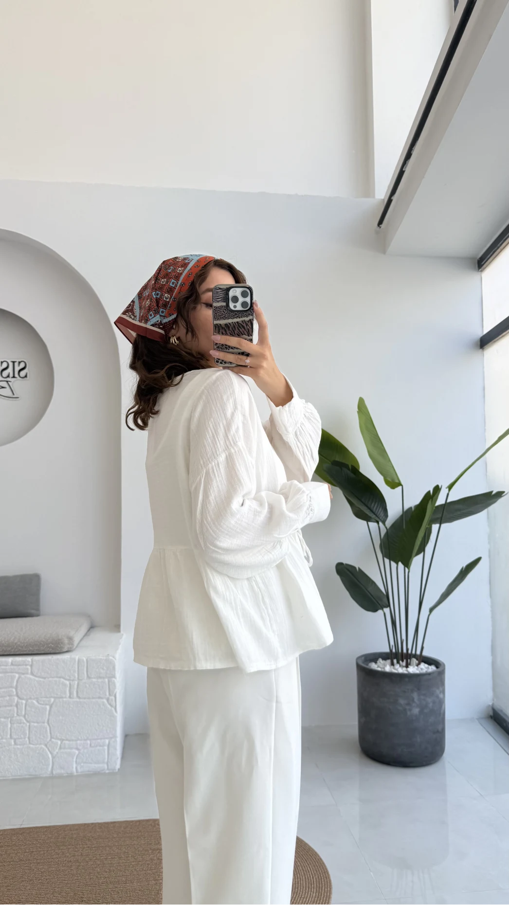 1032 - Nima Bağlama Detay Bluz - Kırık Beyaz