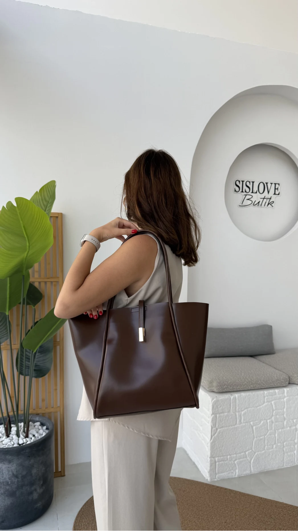 Nora Tokalı Büyük Boy Çanta - Kahve