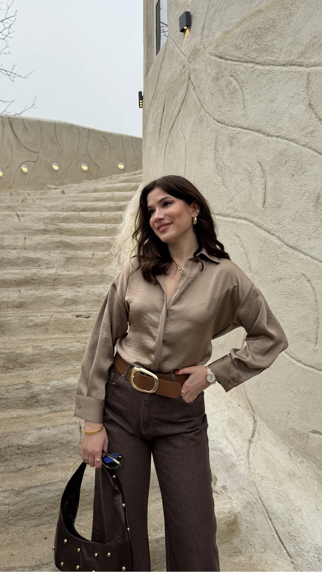 Odın Bağcıklı V Yaka Saten Gömlek - Vizon - Kod: 5022