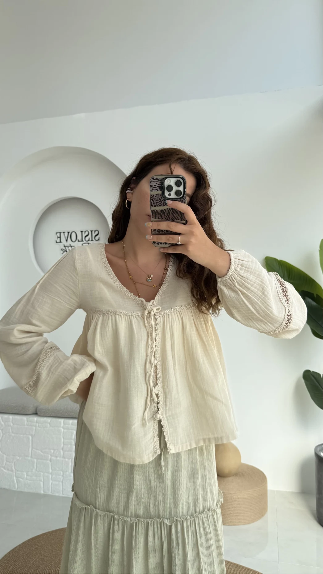 Peri İnci Detay Krem Bluz