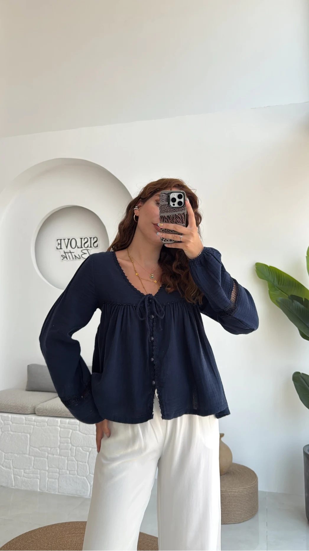 Peri İnci Detay Lacivert Bluz