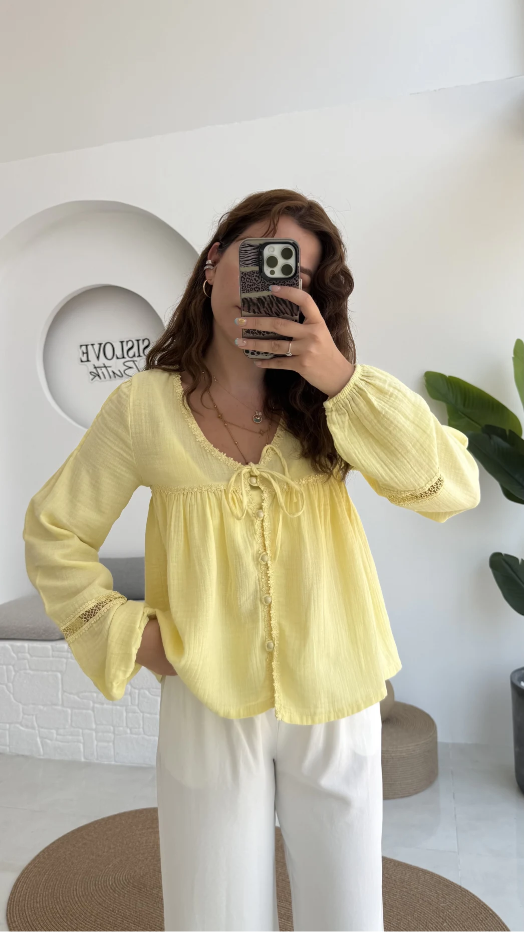 Peri İnci Detay Sarı Bluz