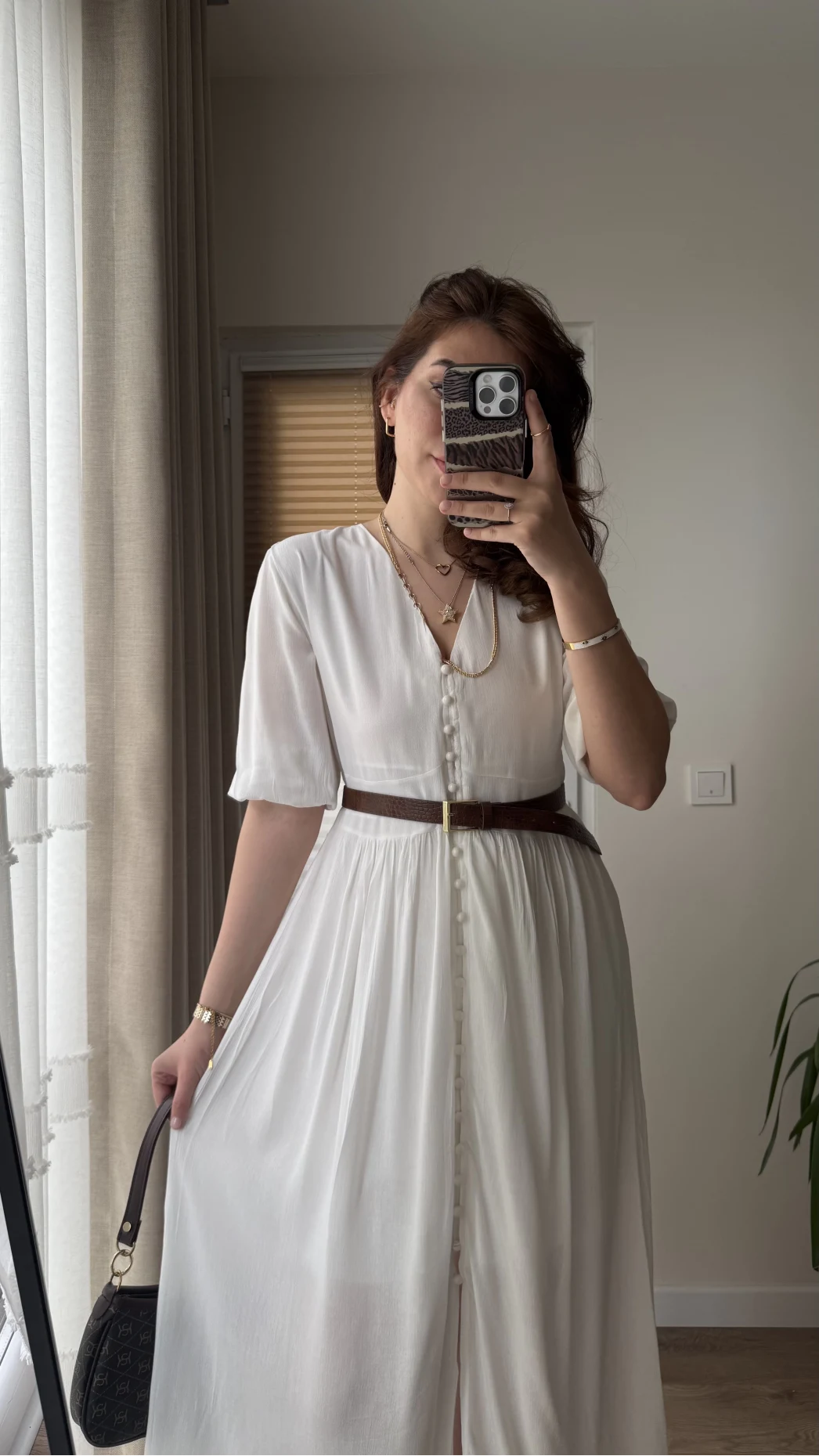 Önü Düğme Detay Beyaz Elbise