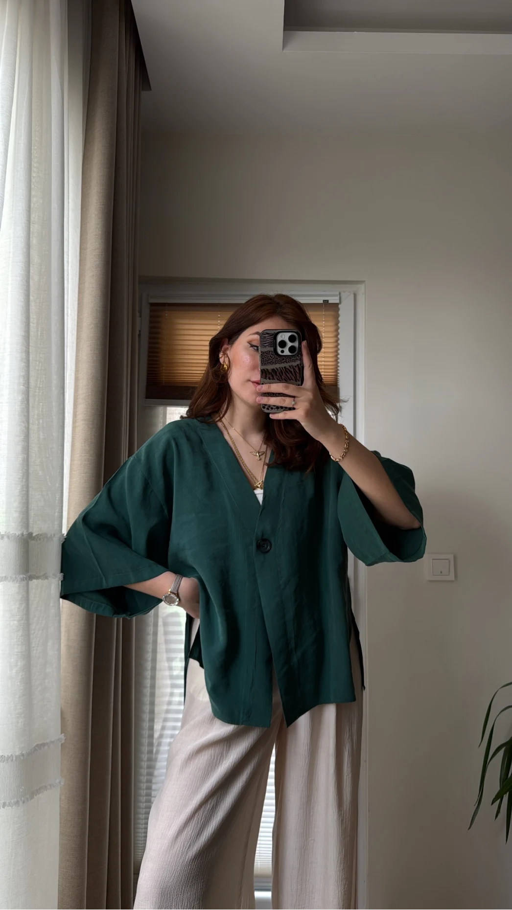 Önü Düğmeli Gömlek - Zümrüt Yeşil