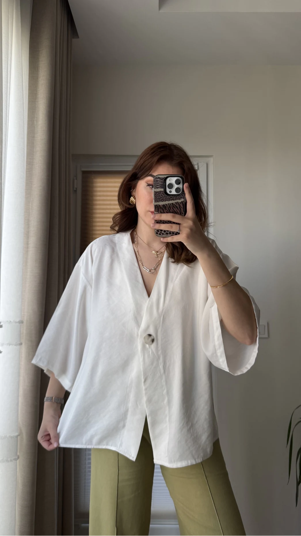 Önü Düğmeli Gömlek - Beyaz