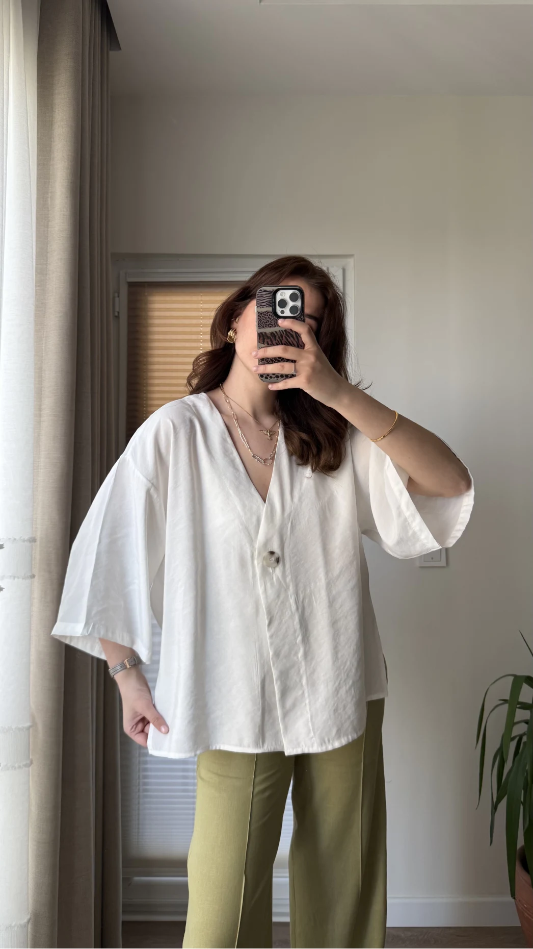 Önü Düğmeli Gömlek - Beyaz