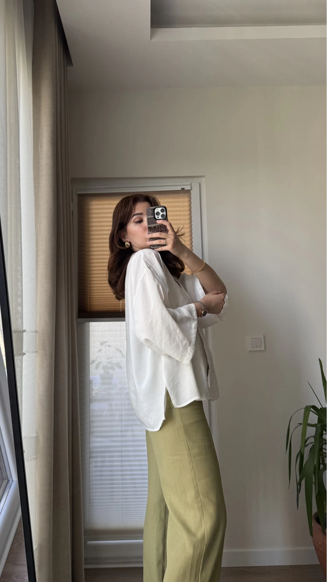 Önü Düğmeli Gömlek - Beyaz