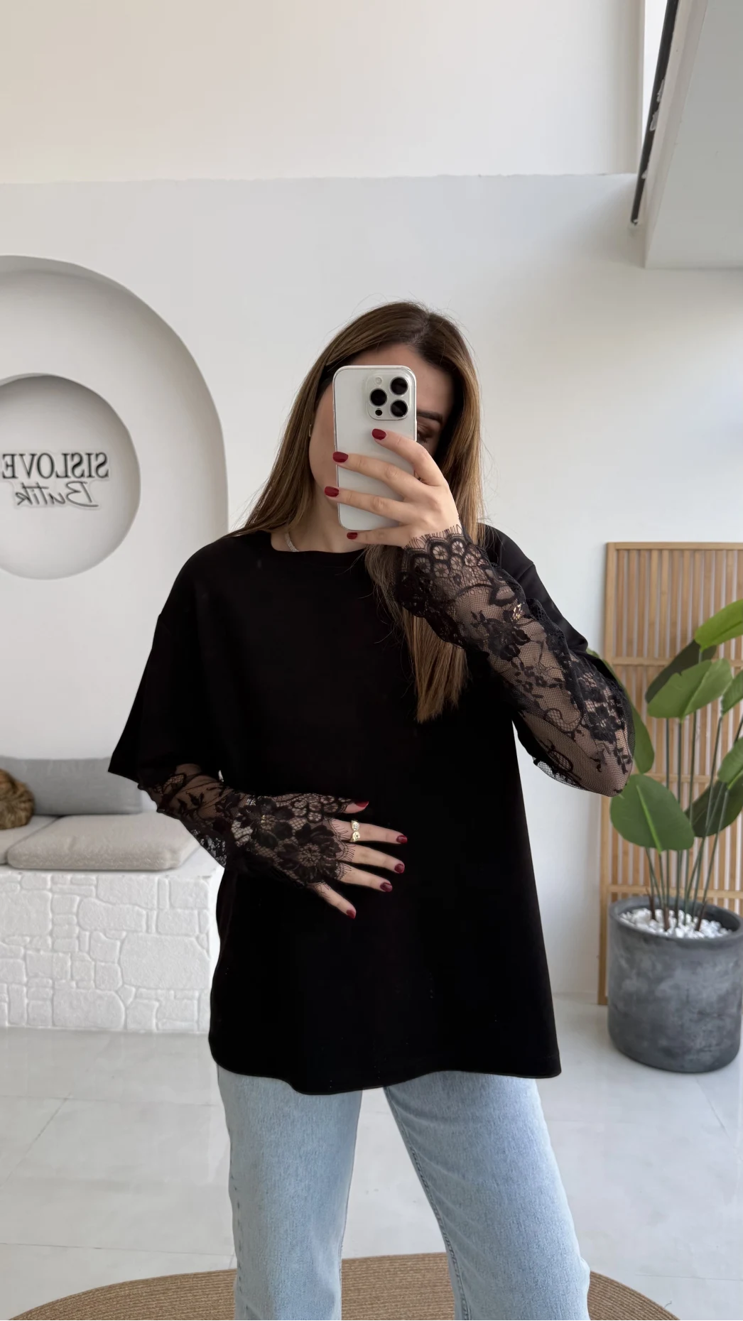 Oversize Bilek Detay Dantel Kol T-shirt - Siyah