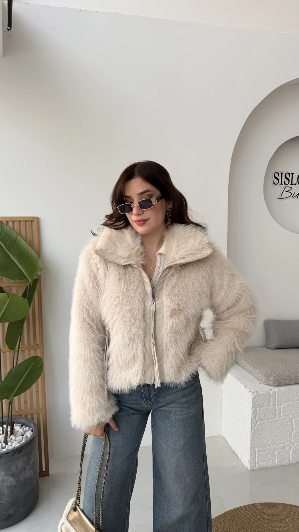 Paul Deri Detay Kürk Mont - Bej - Kod: 2709