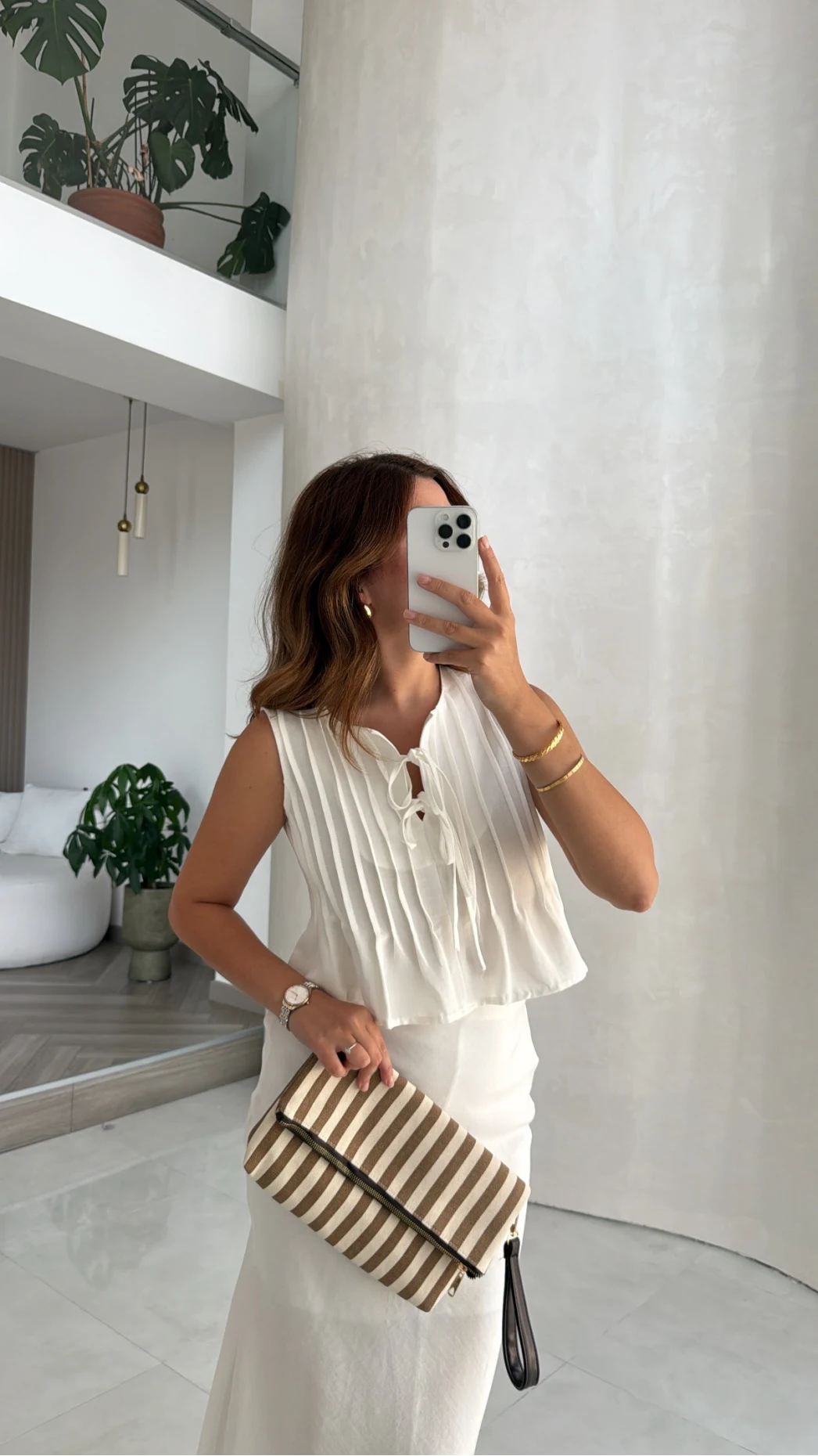 Pileli Bluz Etek Takım - Beyaz - Kod: 8490 8021