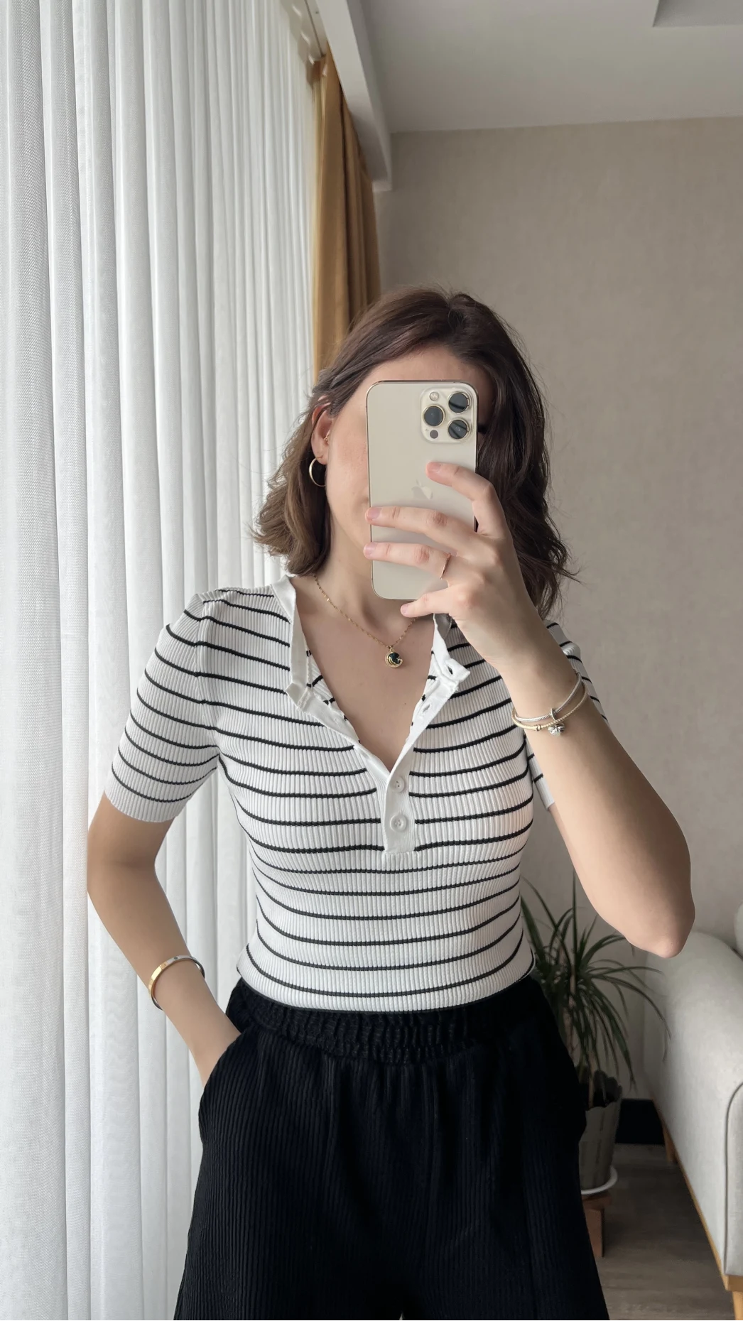 Düğme Yaka Beyaz Çizgili T-Shirt