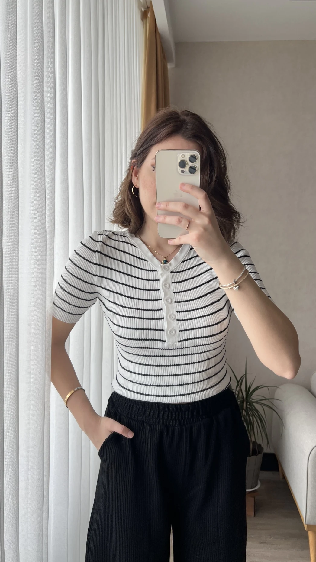 Düğme Yaka Beyaz Çizgili T-Shirt