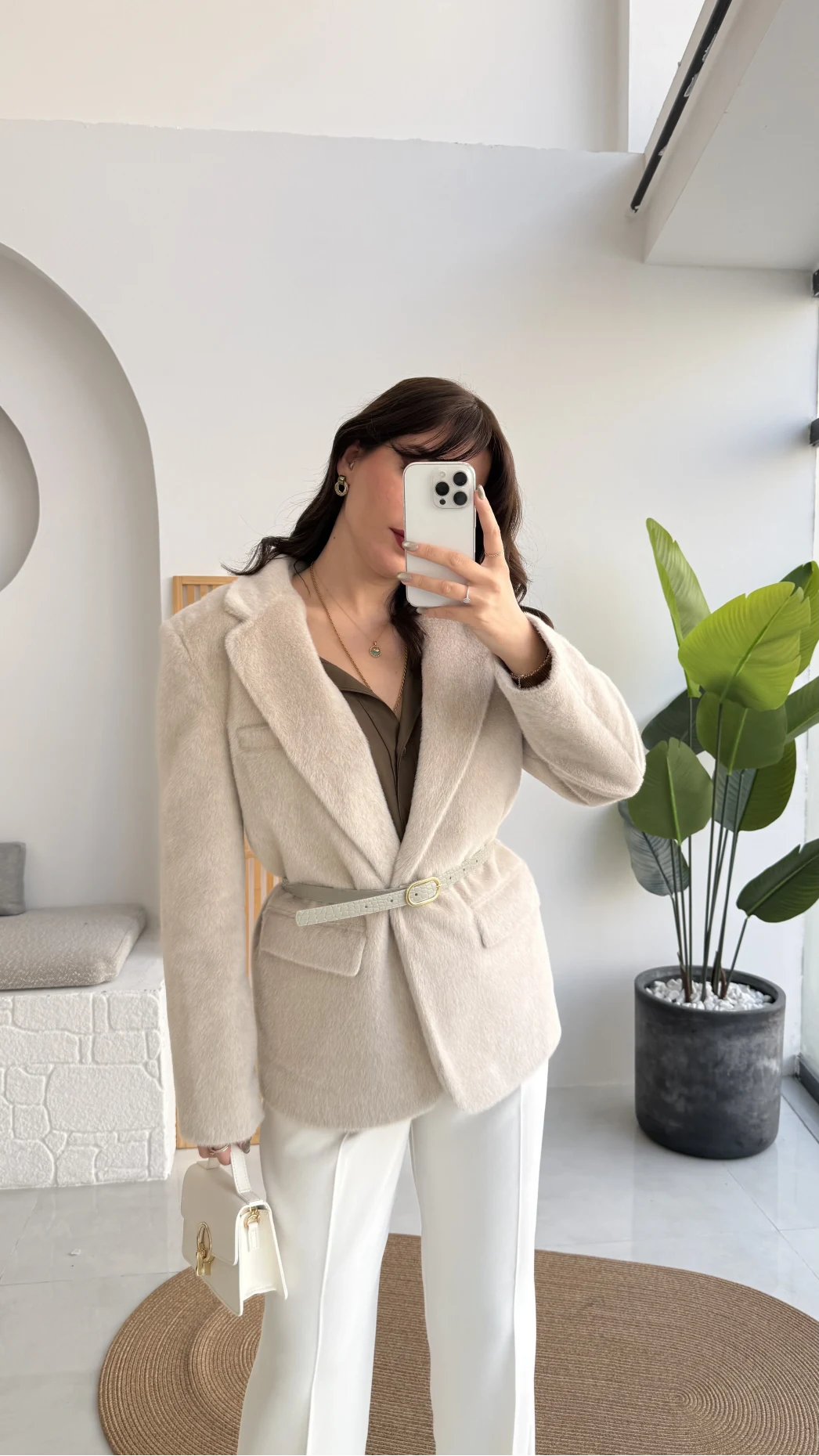 Premium Kemerli Vatkalı Peluş Ceket - Taş - Kod: 9490