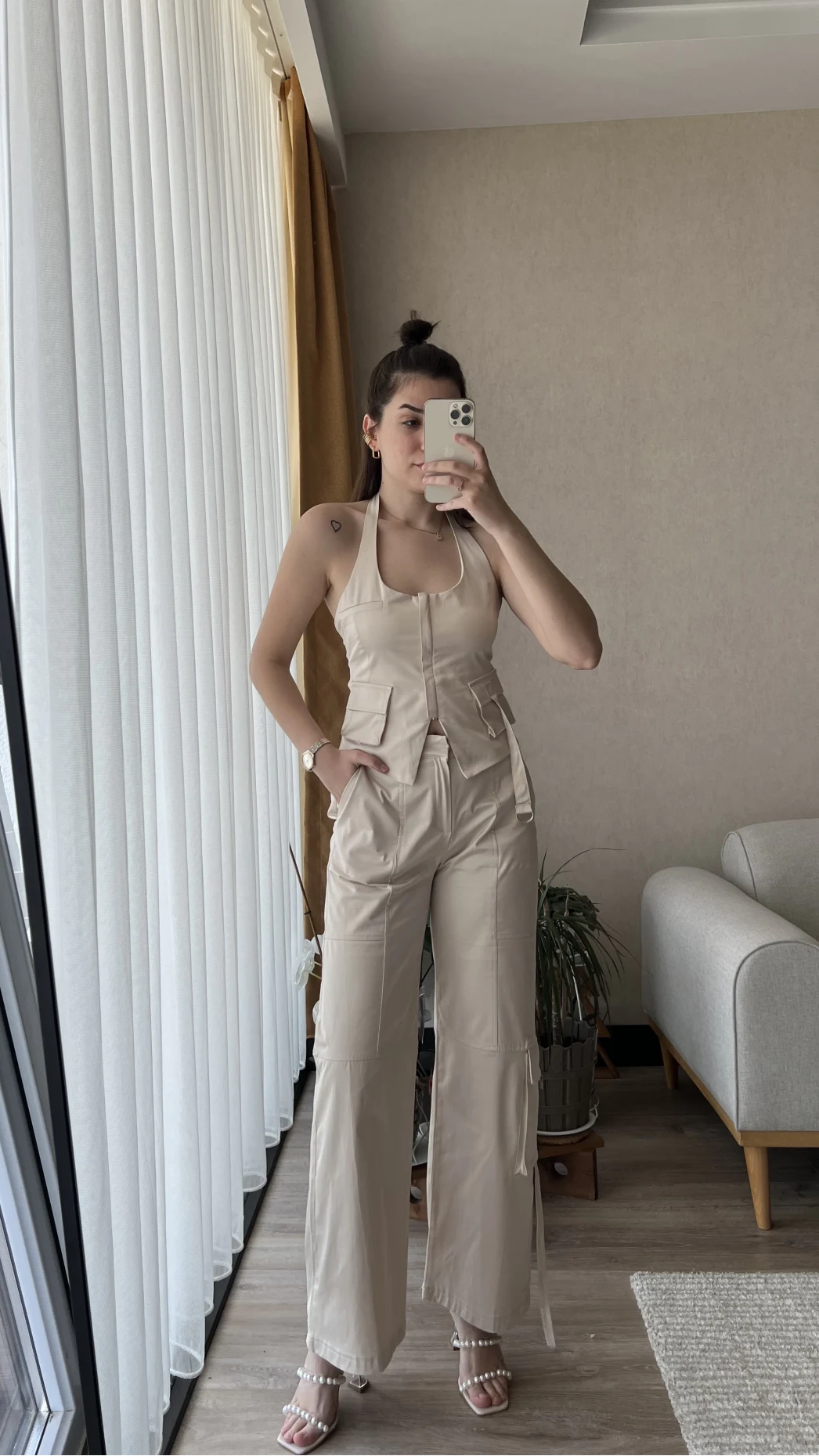 Premium Saten Yelekli Takım Krem Rengi