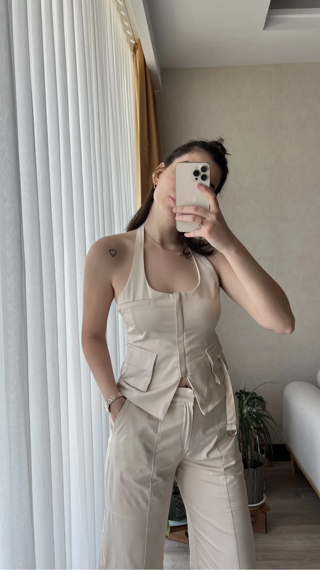 Premium Saten Yelekli Takım Krem Rengi