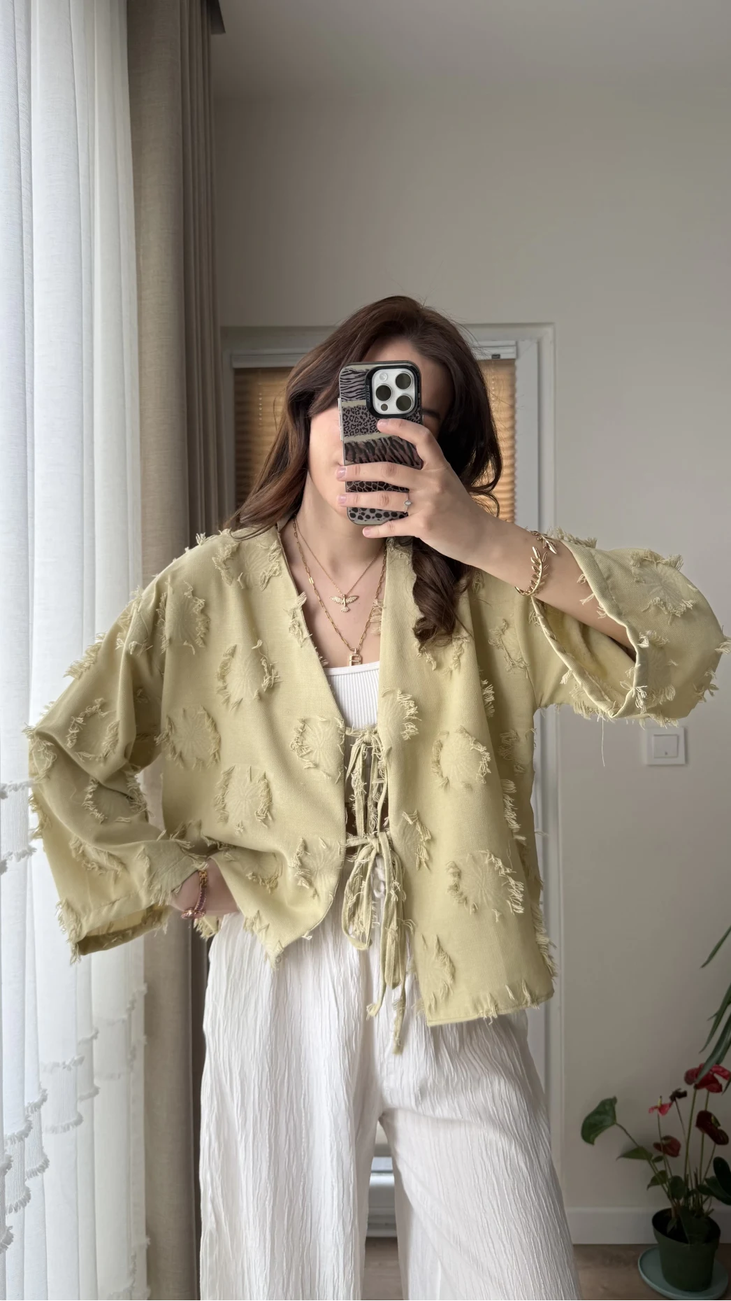 Püskül Detay Bağlamalı Gömlek Haki