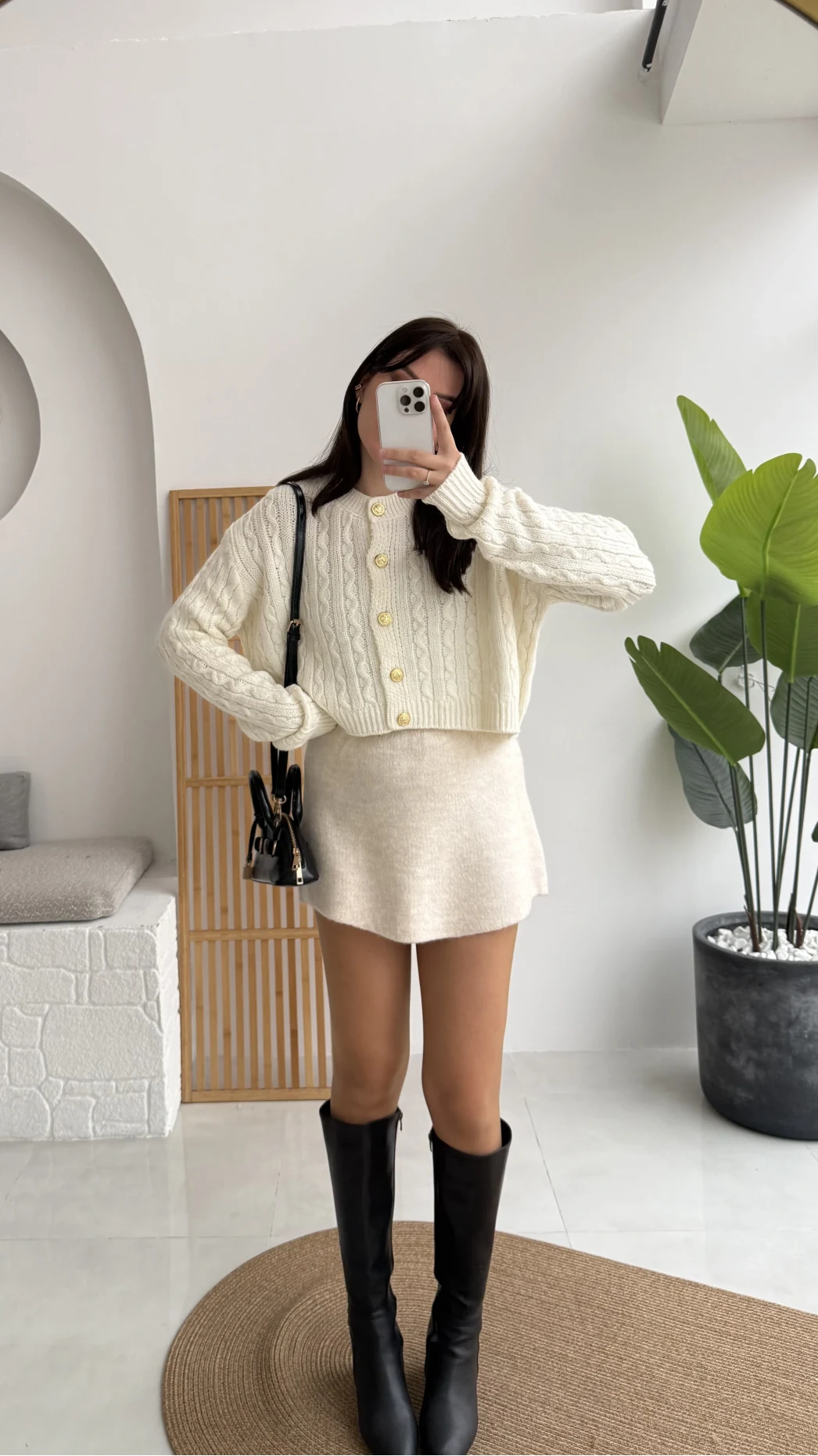 Rachel Gold Düğme Detay Crop Hırka - Ekru