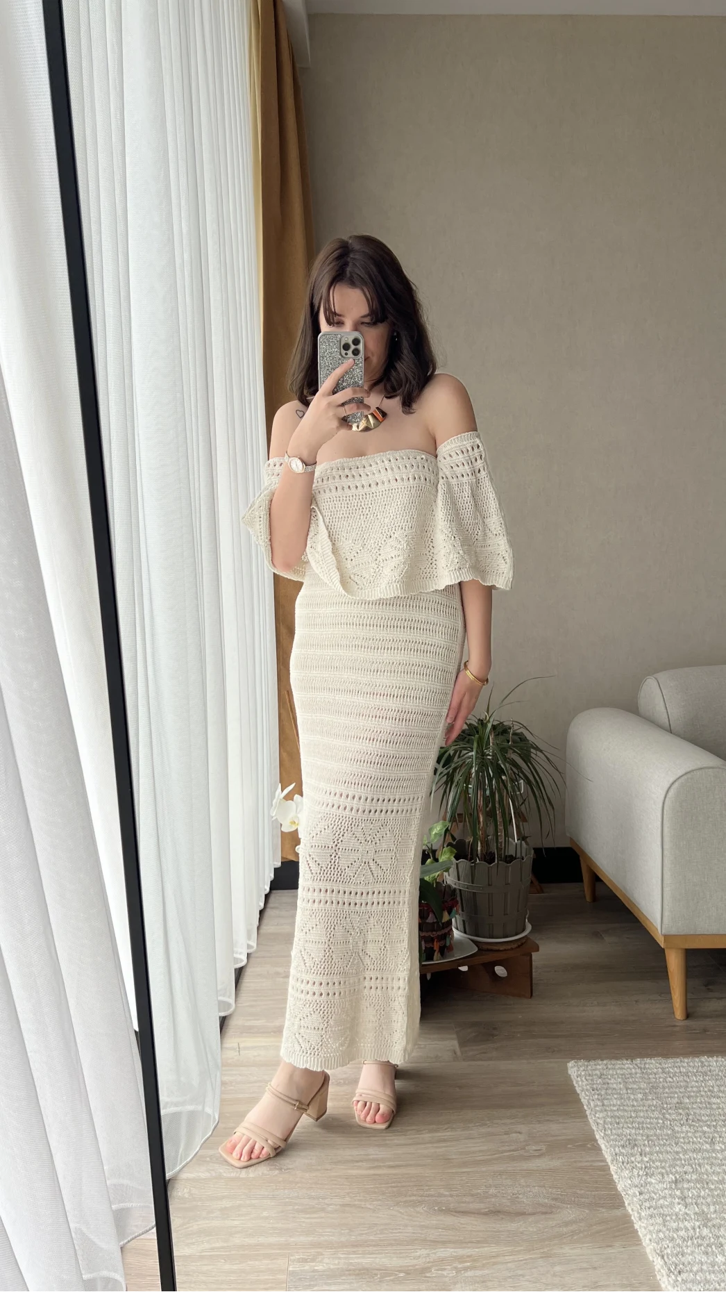 Sahil Elbise Krem Triko