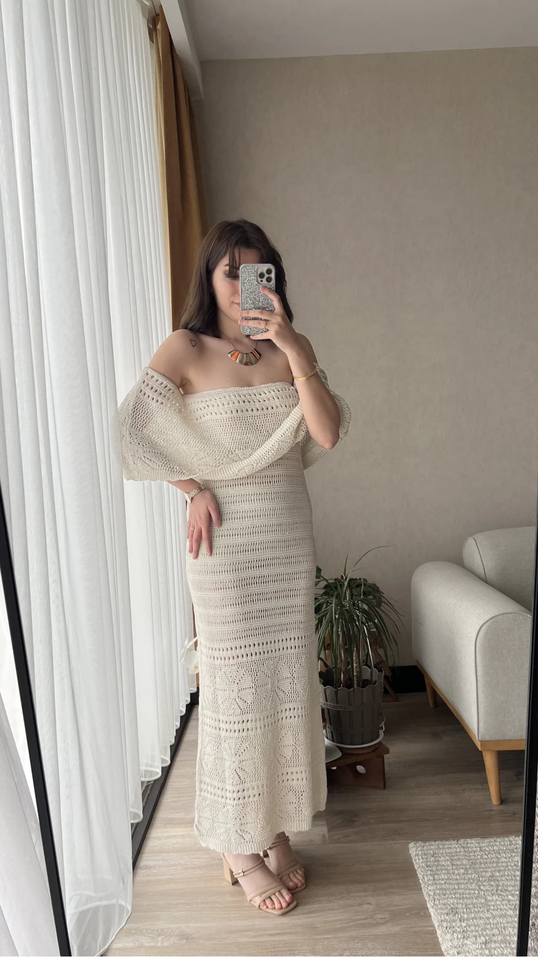 Sahil Elbise Krem Triko