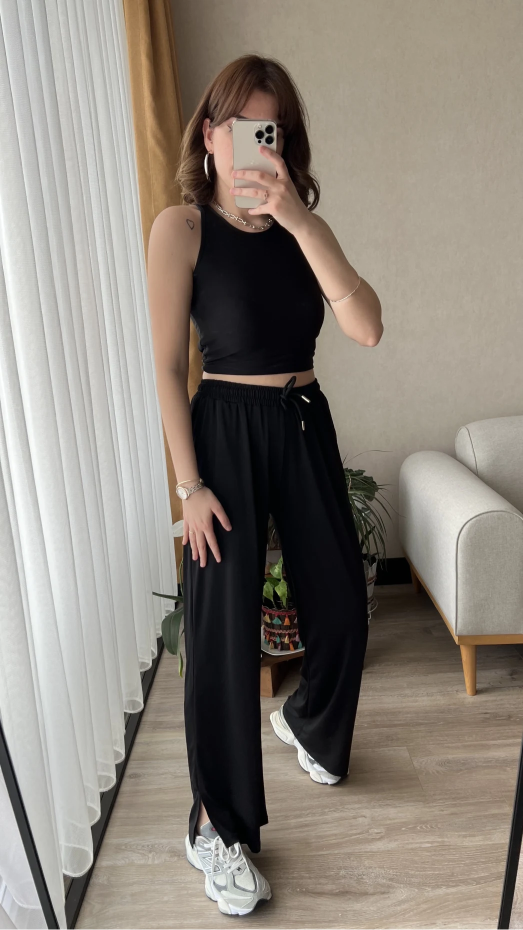 Sendy Siyah Yırtmaçlı Palazzo Pantolon