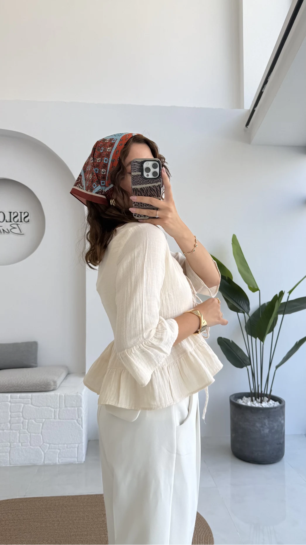 1013 - Seren Katlı Bağlamalı Bluz - Taş