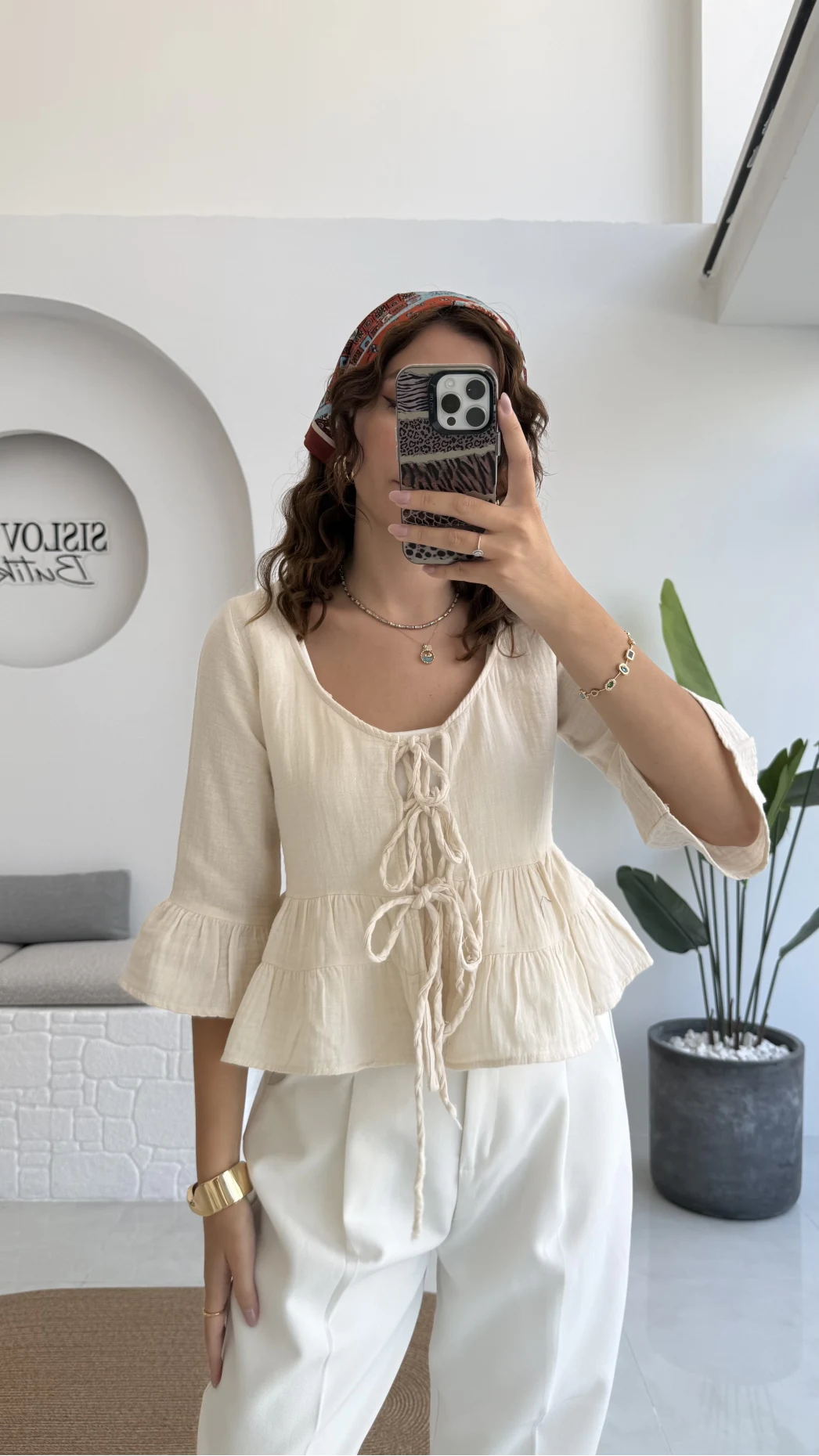 1013 - Seren Katlı Bağlamalı Bluz - Taş