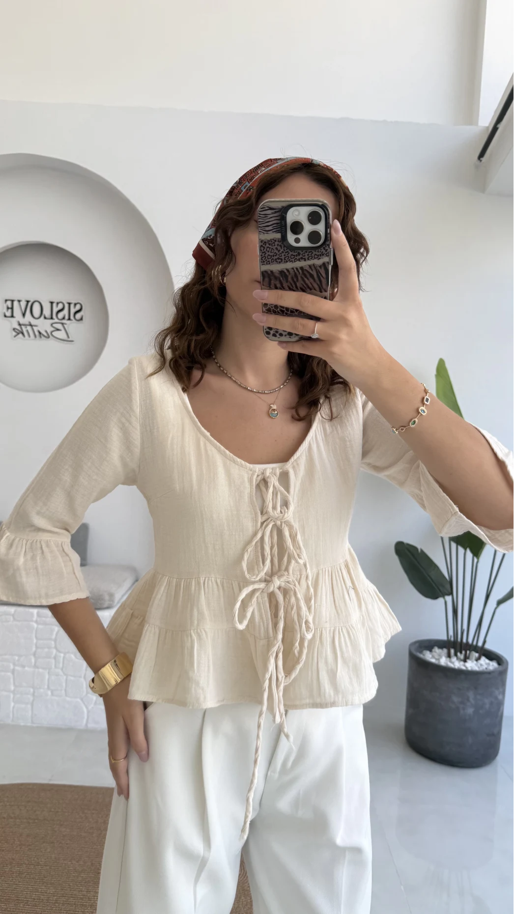 1013 - Seren Katlı Bağlamalı Bluz - Taş