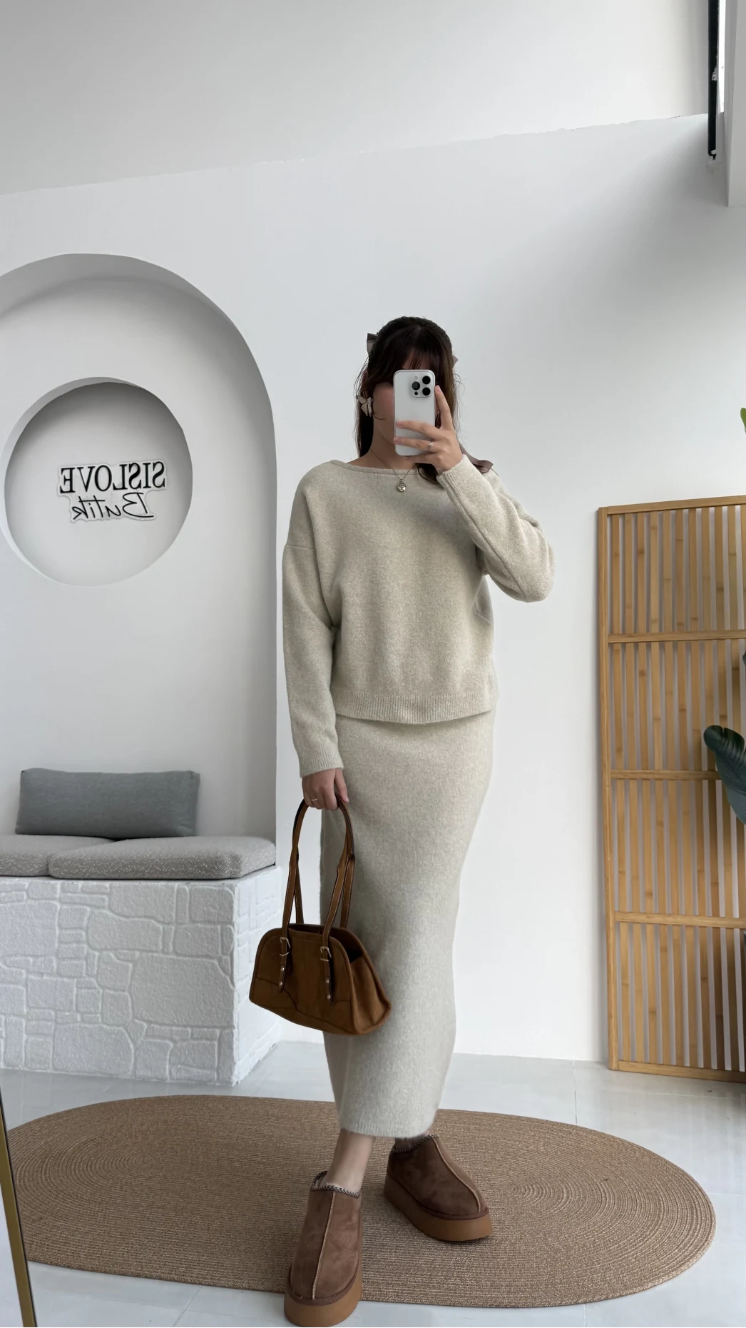 Sırtı Açık Etekli Takım - Taş - Kod: 9005