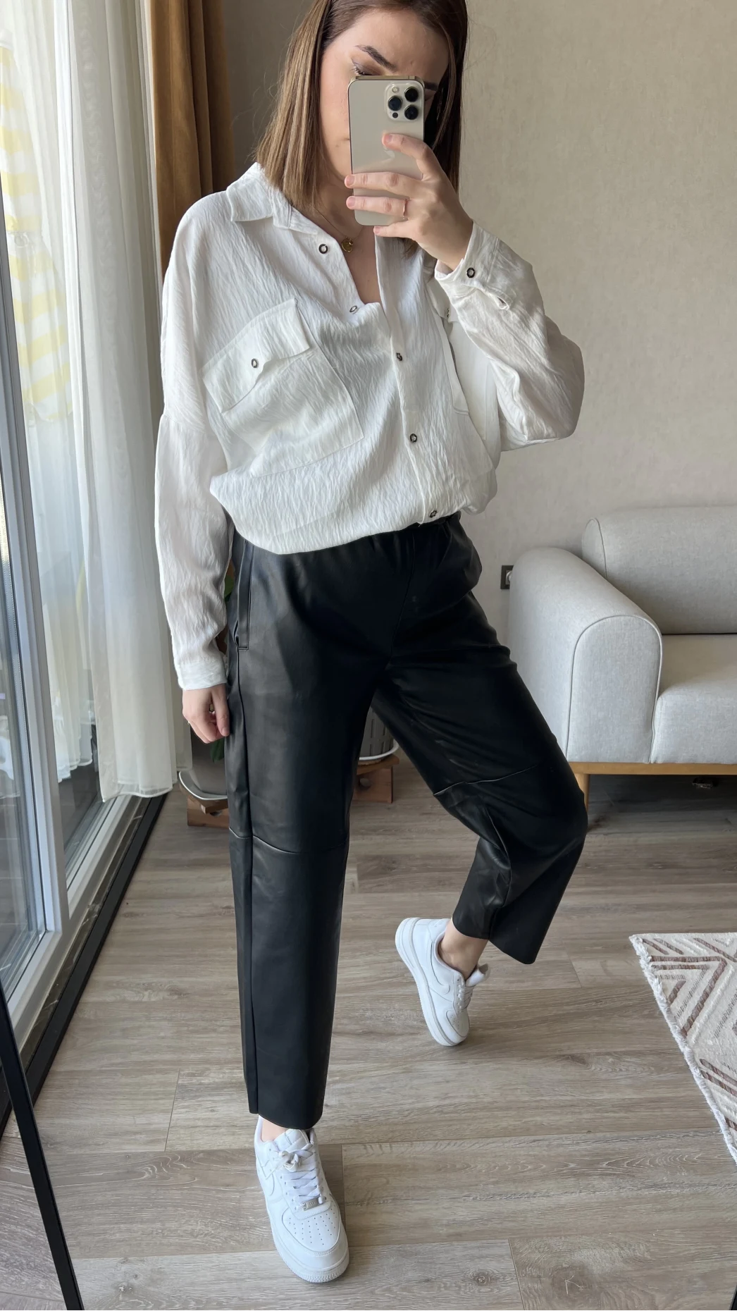 Siyah Beli Lastikli Deri Pantolon