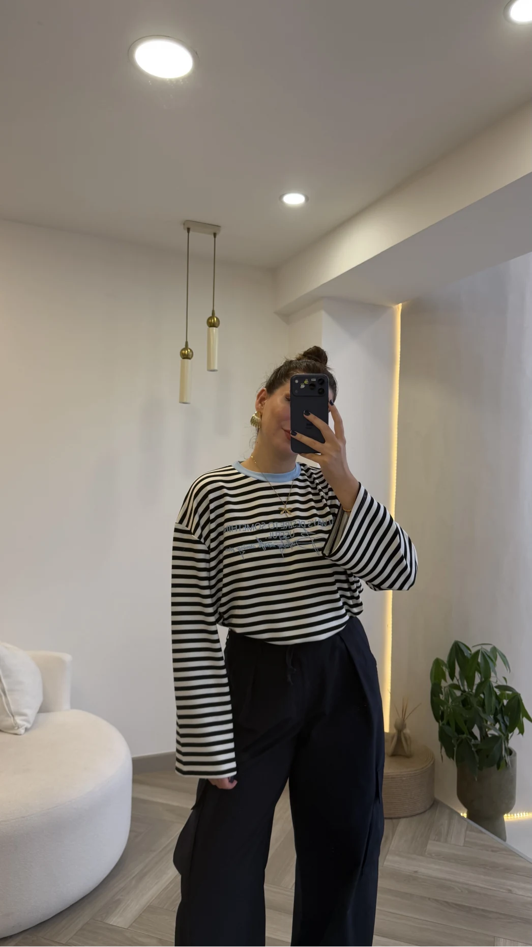 Siyah Çizgili Mavi Baskılı Sweatshirt - Kod: 1126