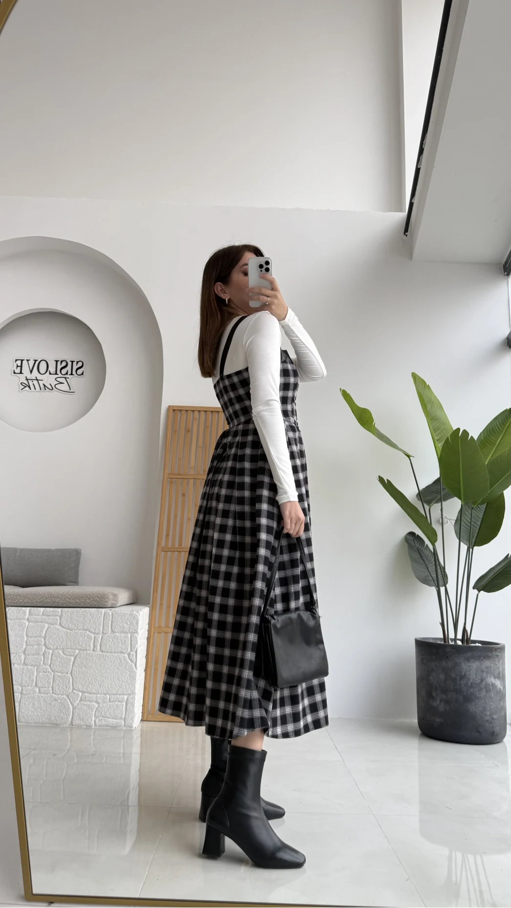 Siyah Deri Detaylı Ekose Desenli Elbise