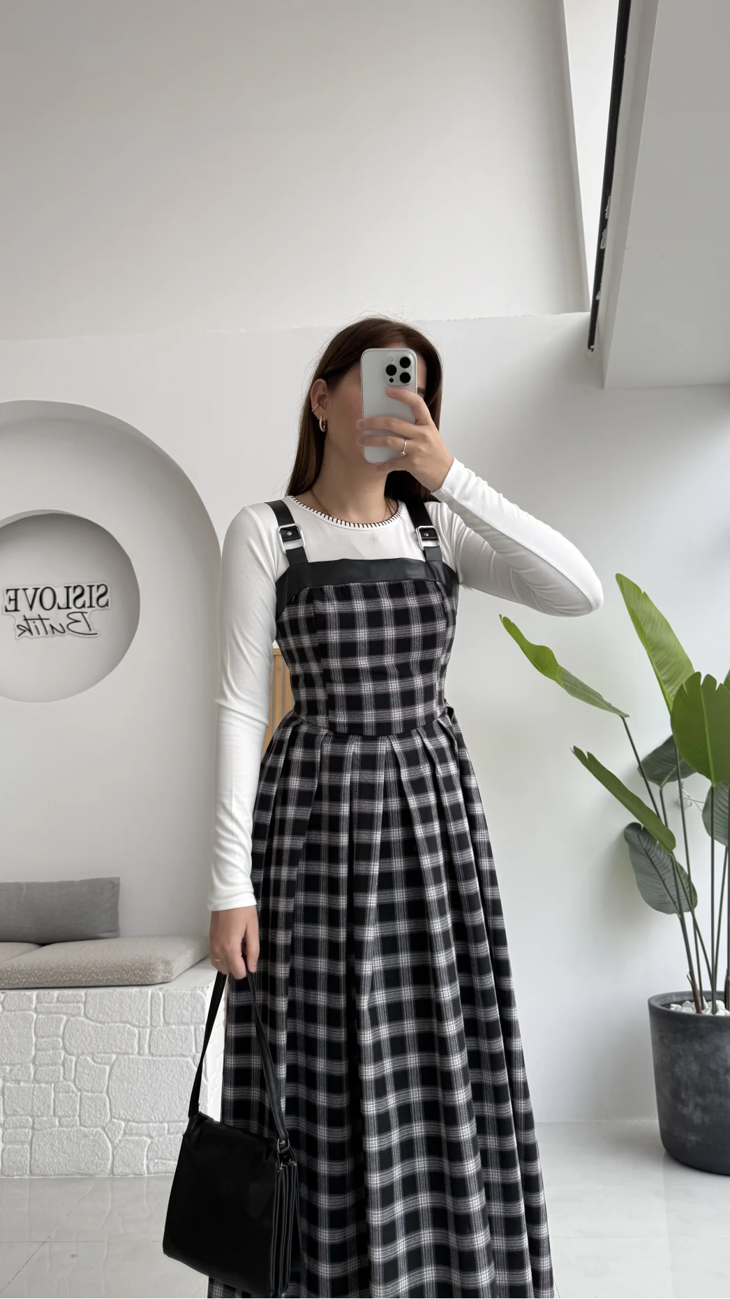 Siyah Deri Detaylı Ekose Desenli Elbise